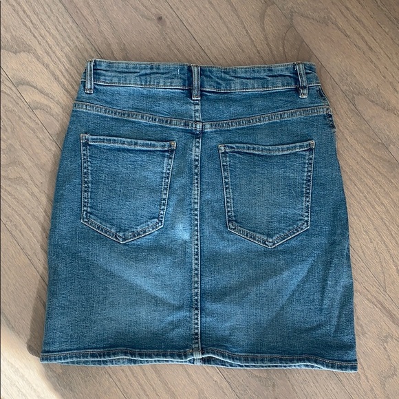 Zara denim skirt - Picture 2 of 2
